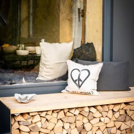 Basecamp Salzkammergut - Exklusives Mitten Im Salzkammergut Saint Wolfgang