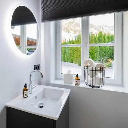 Basecamp Salzkammergut - Exklusives Mitten Im Salzkammergut Apartment